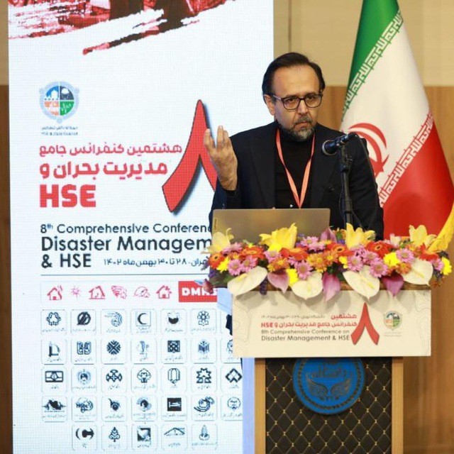 دکتر هاشم ستاره